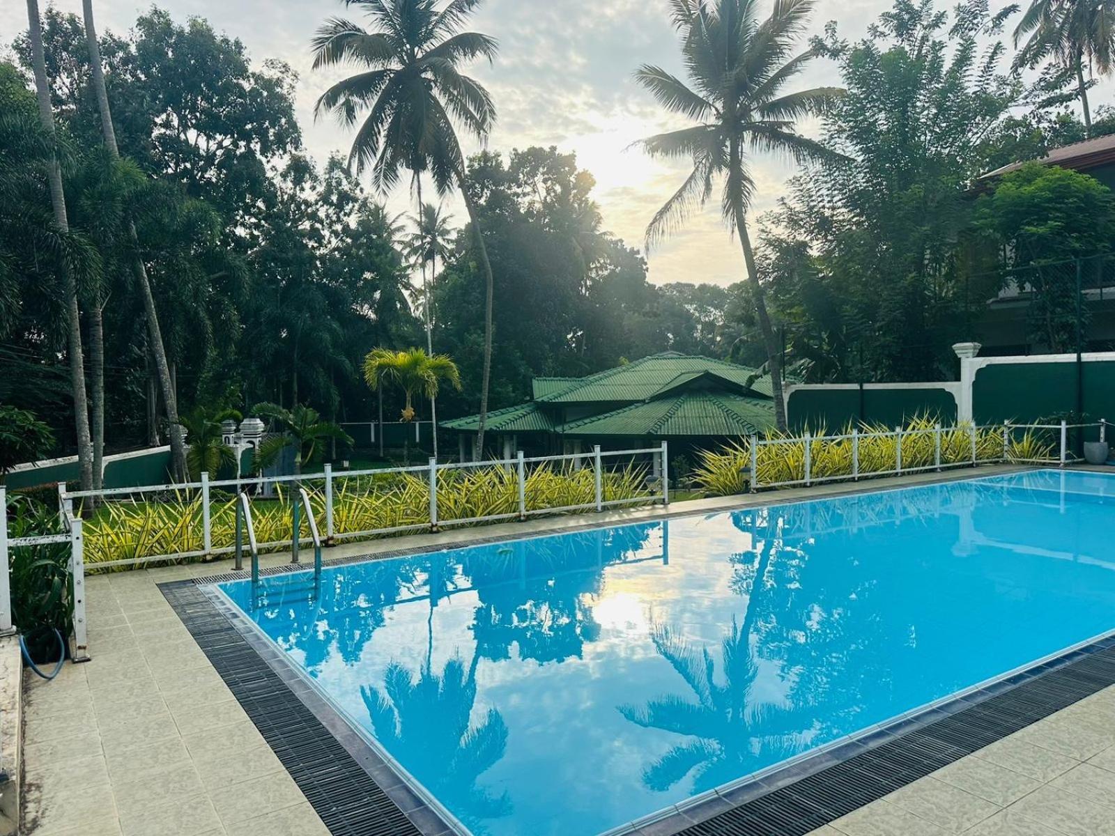 The Kings Hotel Kandy